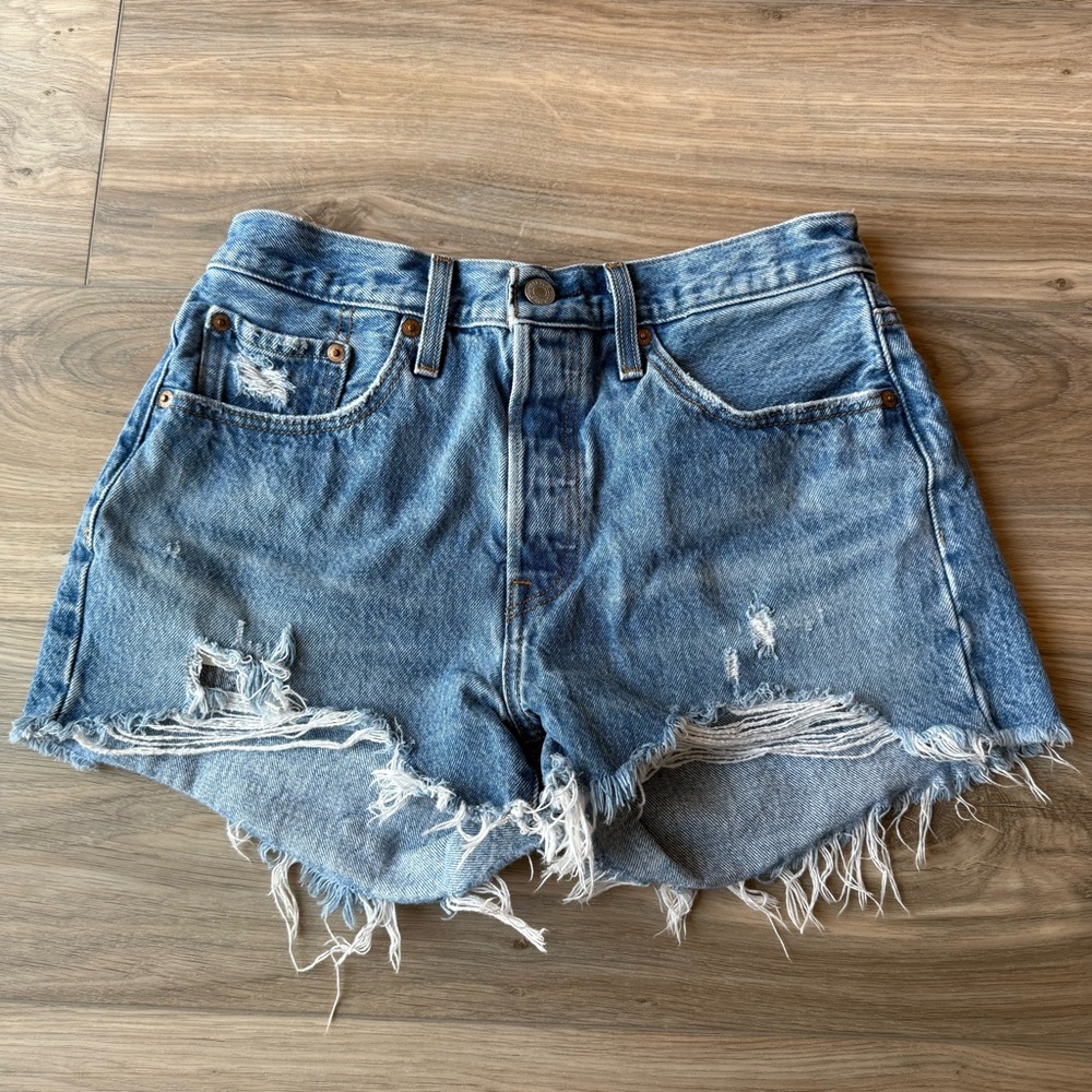 Distressed Levi’s 501 Women's Jean Shorts